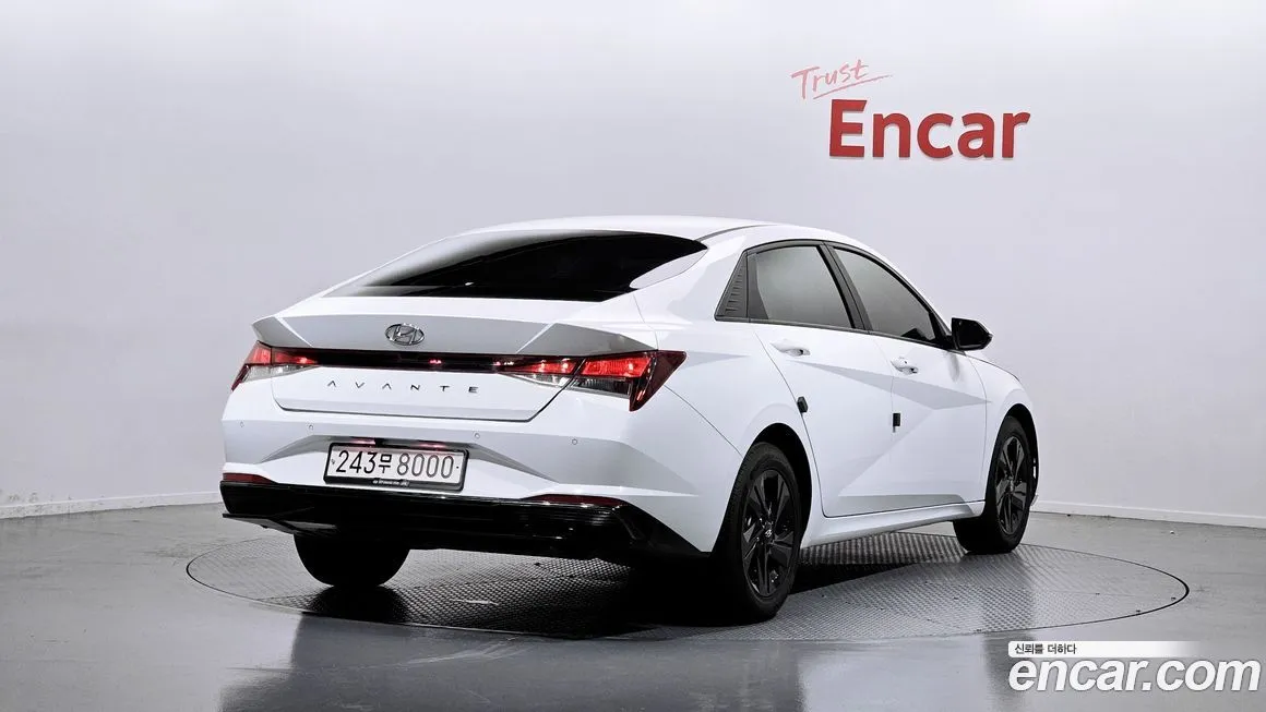 Hyundai AVANTE — фото 2