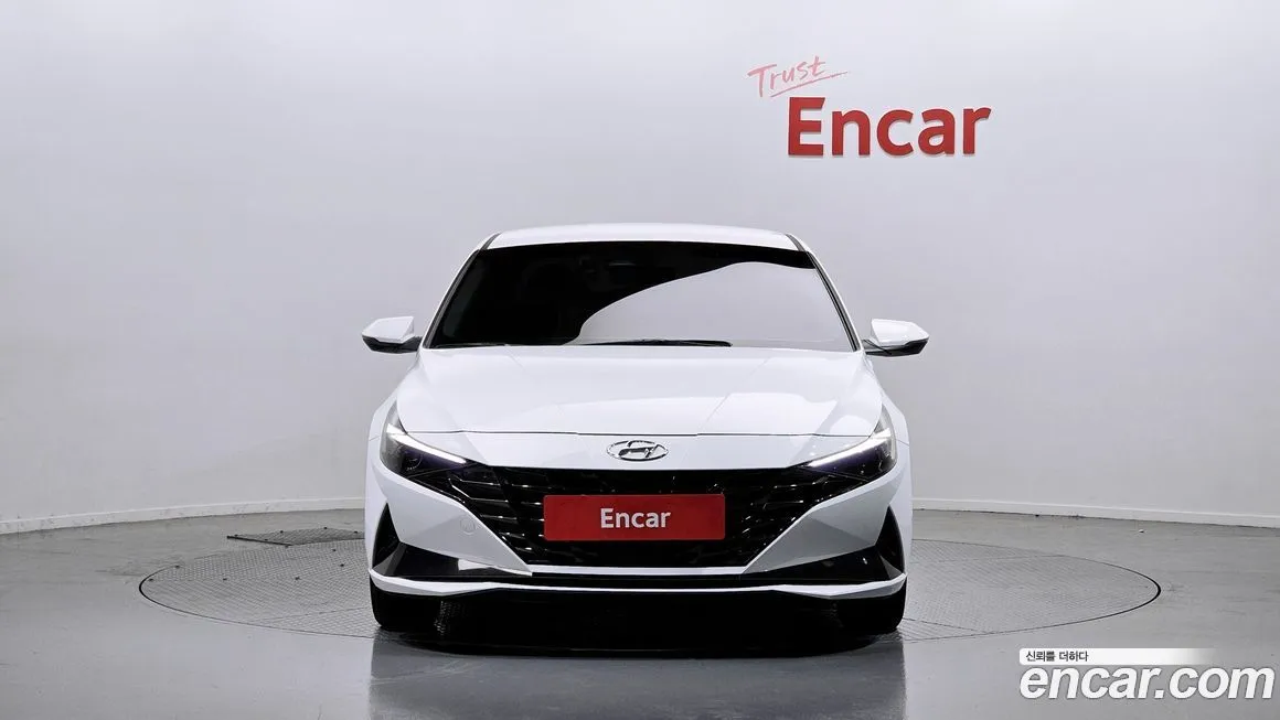 Hyundai AVANTE — фото 3