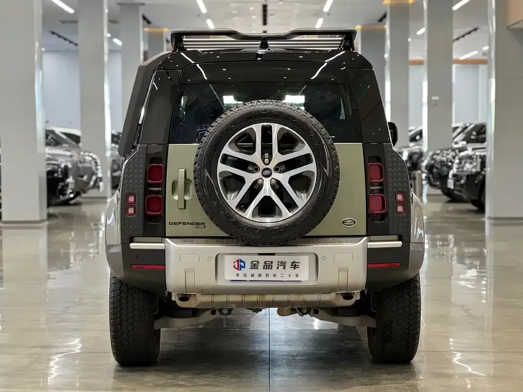 Land Rover Defender — фото 5