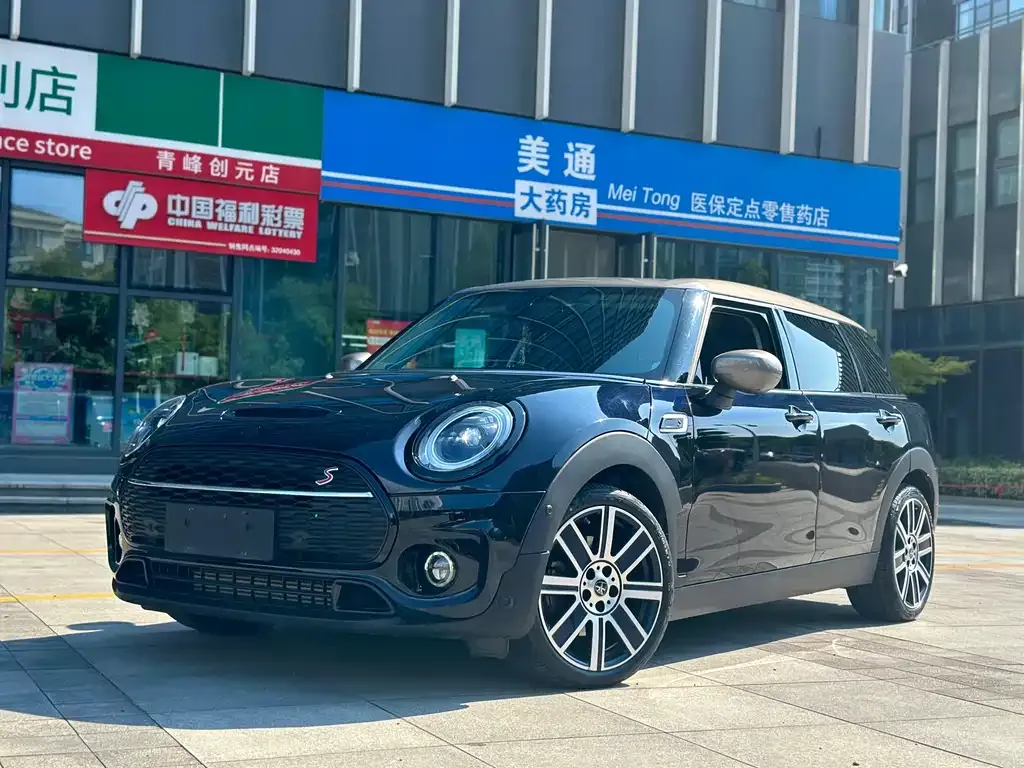 MINI Clubman — фото 2
