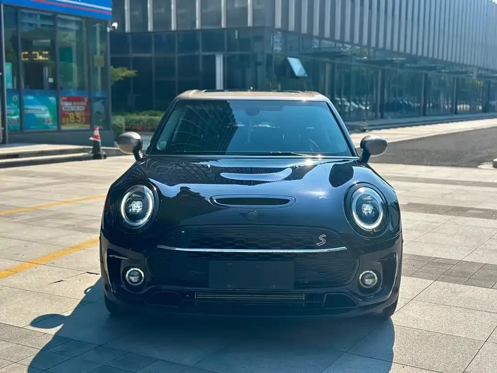 MINI Clubman — фото 3