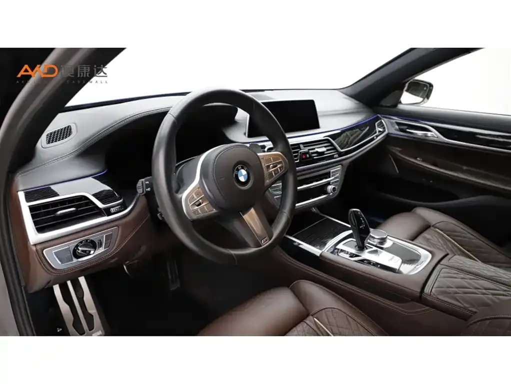 BMW 7 Series — фото 6