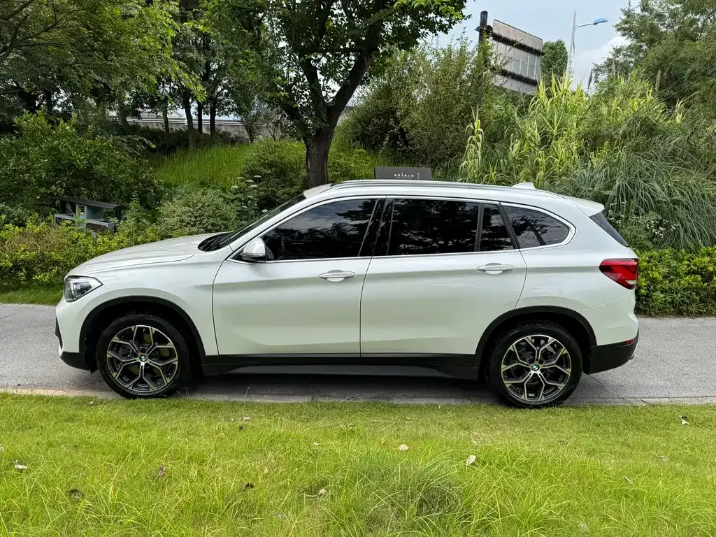 BMW X1 — фото 3