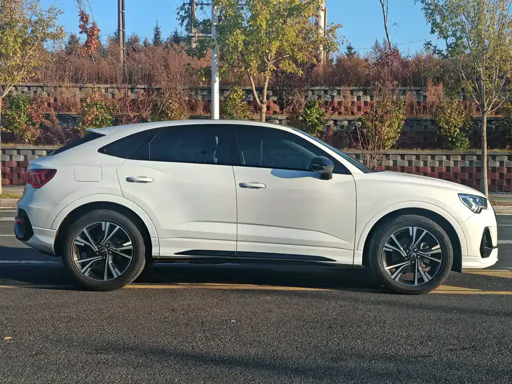 Audi Q3 Sportback — фото 5