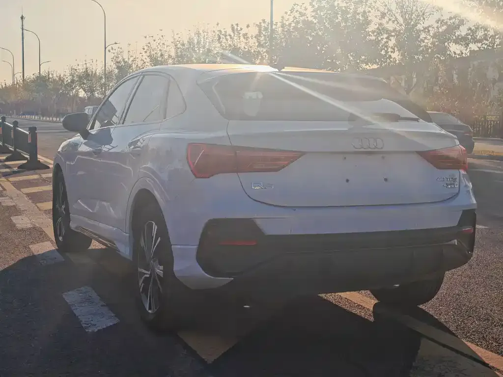 Audi Q3 Sportback — фото 8