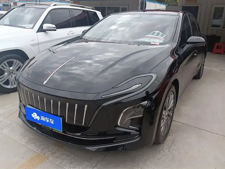Hongqi E-QM5 — фото 1