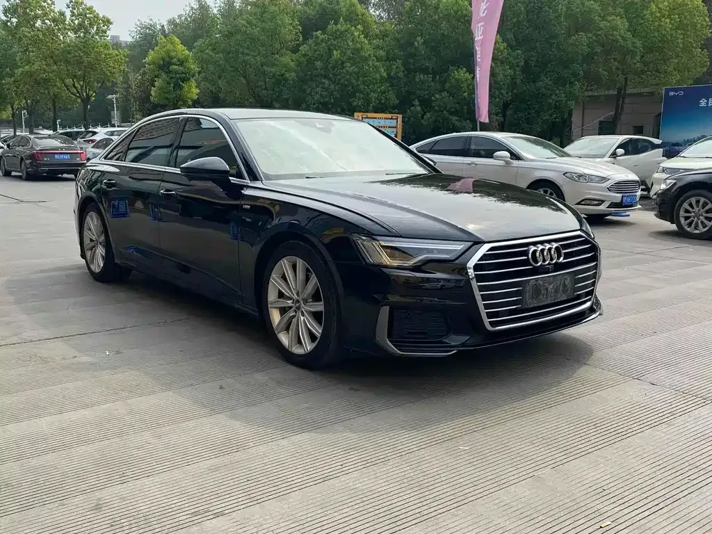 Audi A6L — фото 2