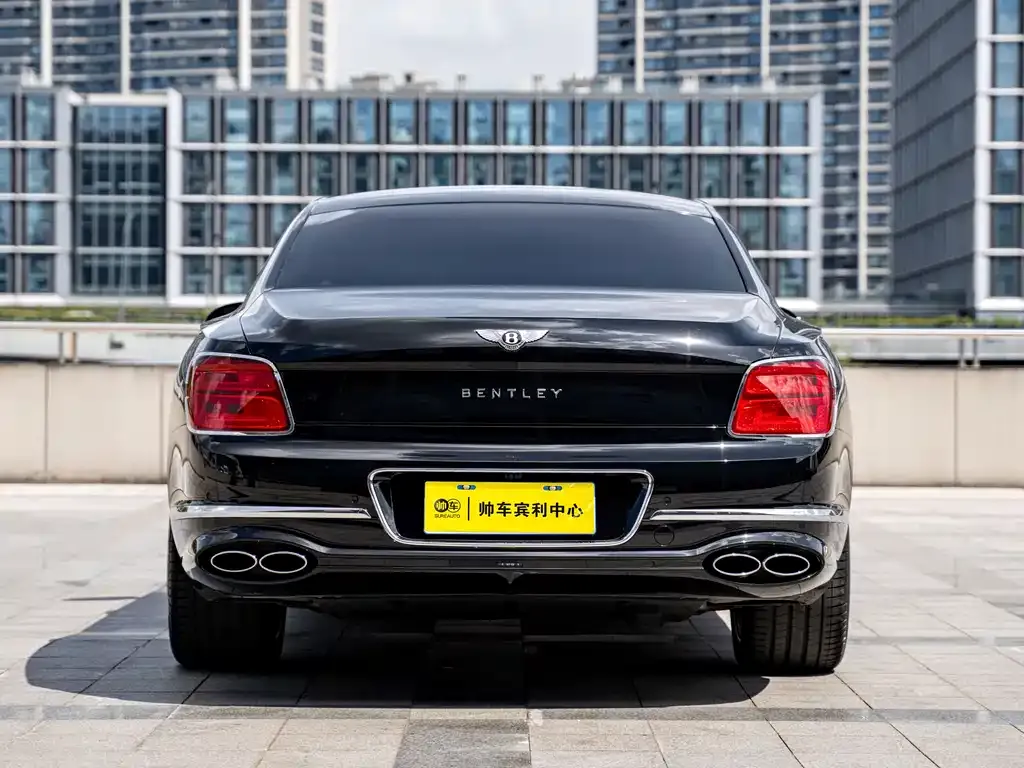 Bentley Flying Spur — фото 5