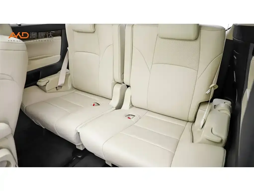 Toyota Alphard — фото 9