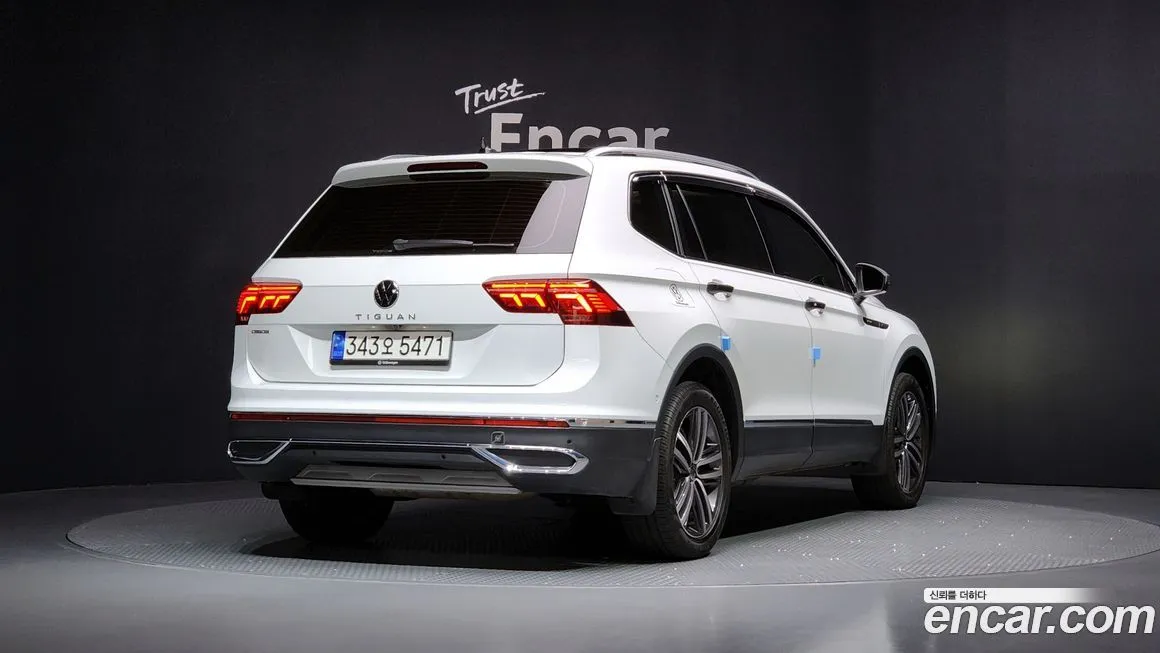Volkswagen Tiguan — фото 2