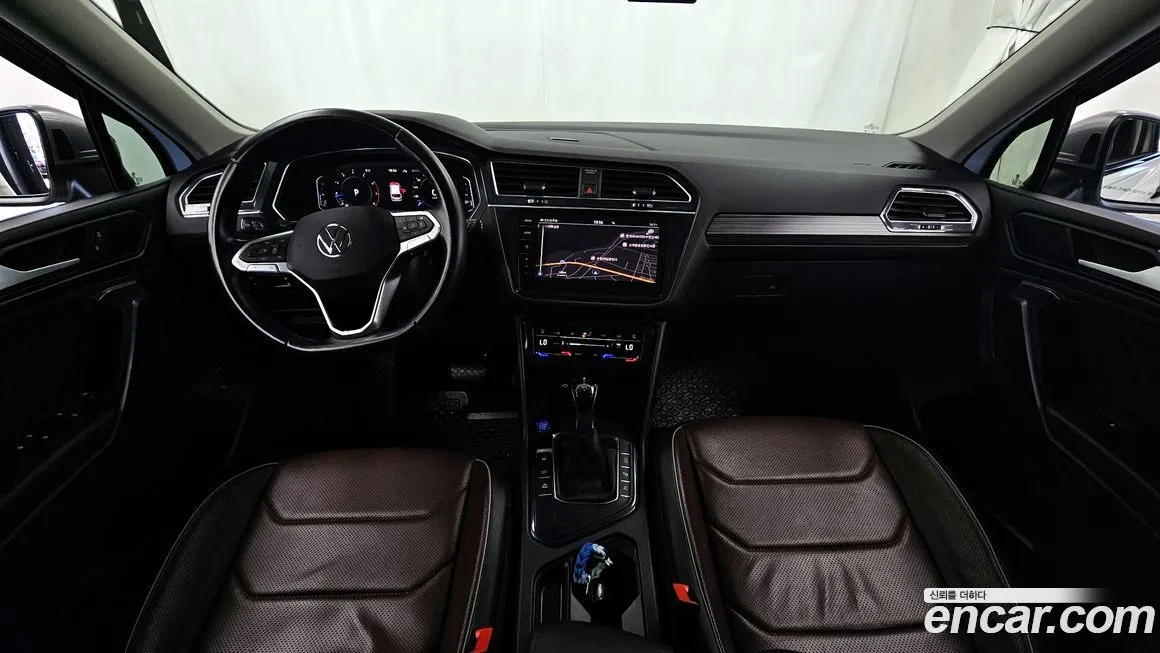 Volkswagen Tiguan — фото 7