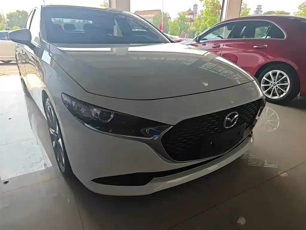 Mazda 3 Axela — фото 4