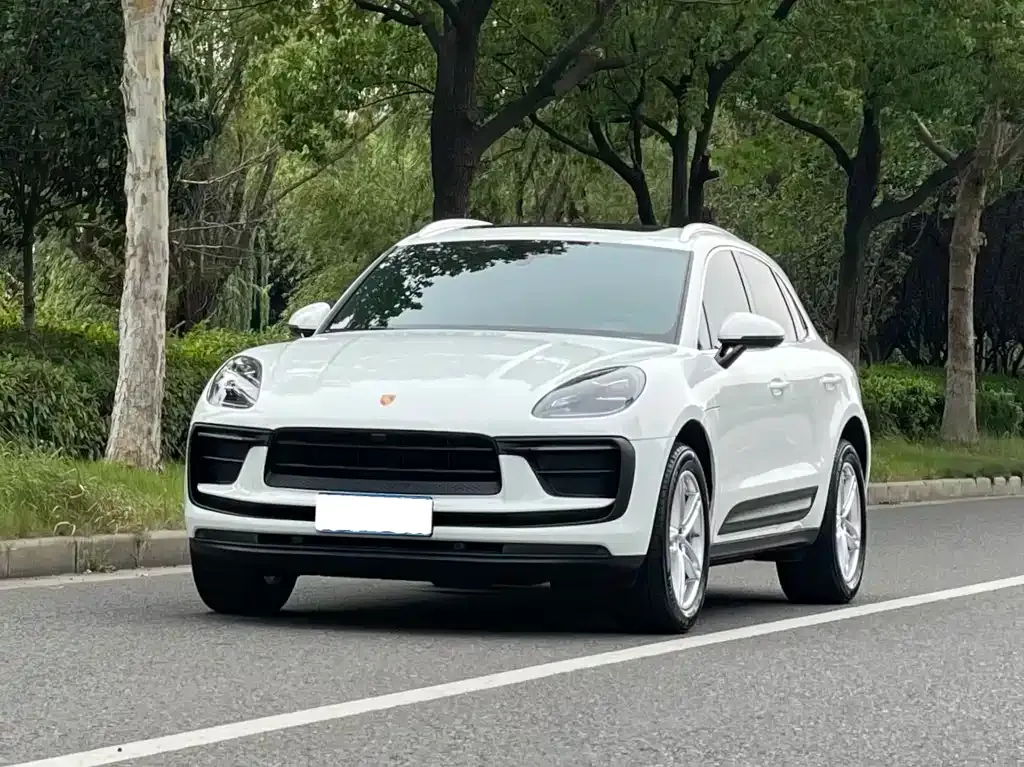 Porsche Macan — фото 1