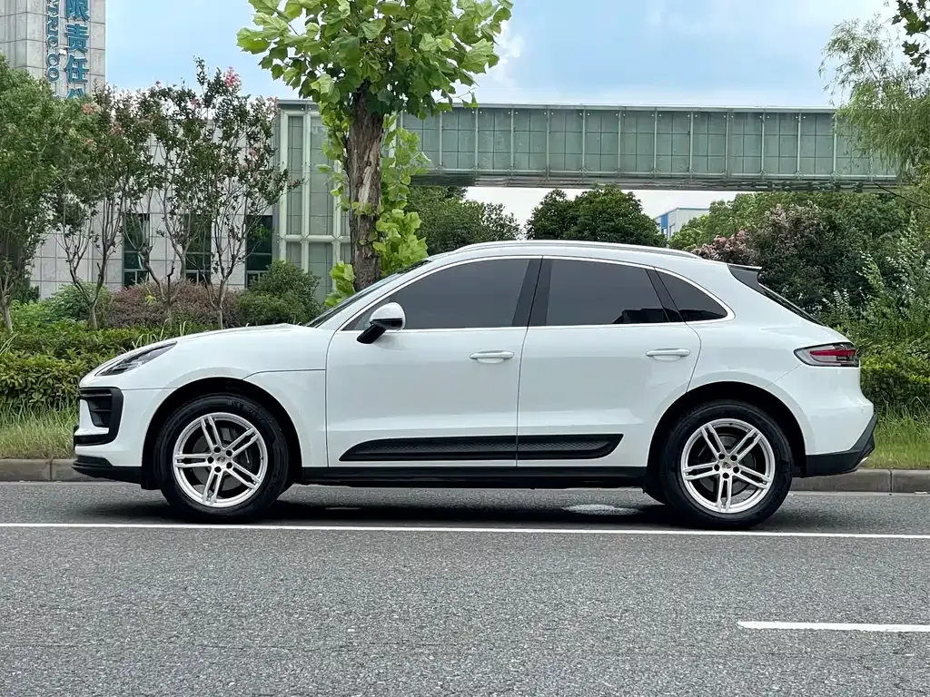 Porsche Macan — фото 7