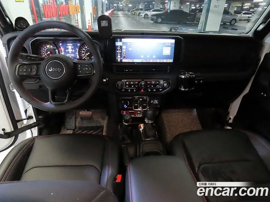 Jeep Wrangler — фото 10