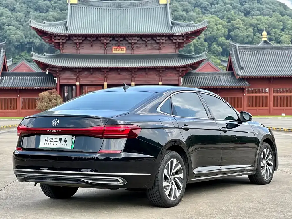 Volkswagen Passat New Energy — фото 4
