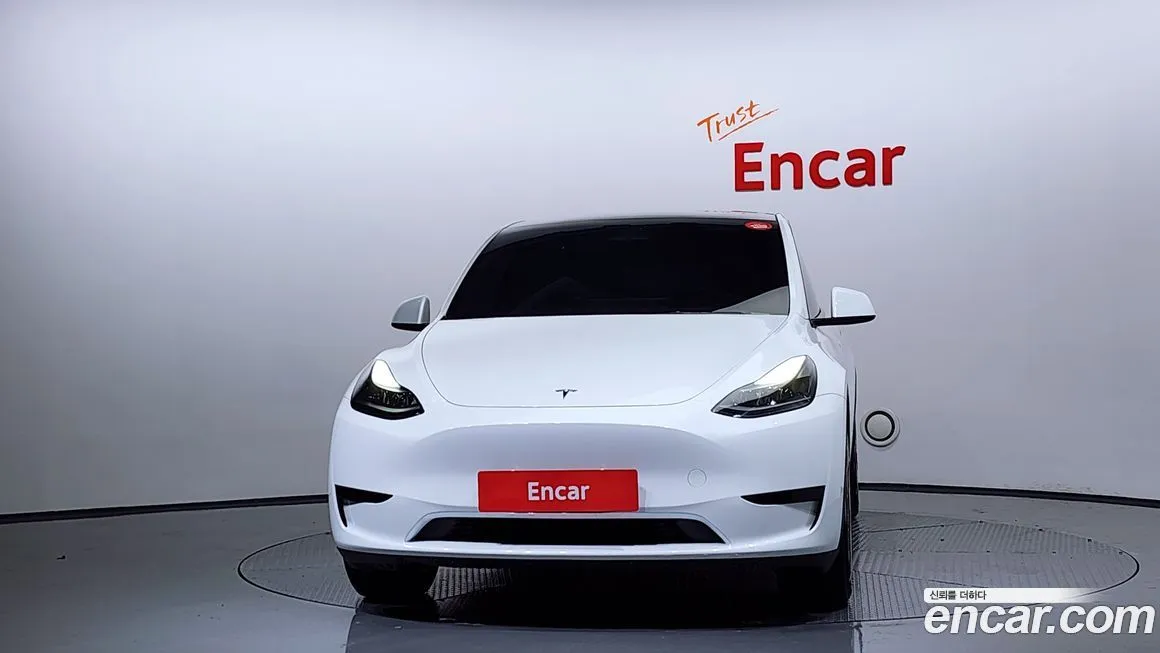Tesla Model Y — фото 3