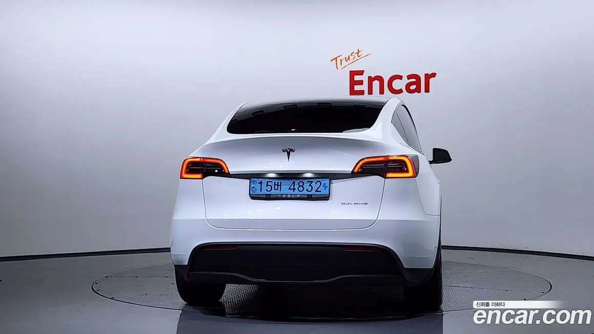 Tesla Model Y — фото 4