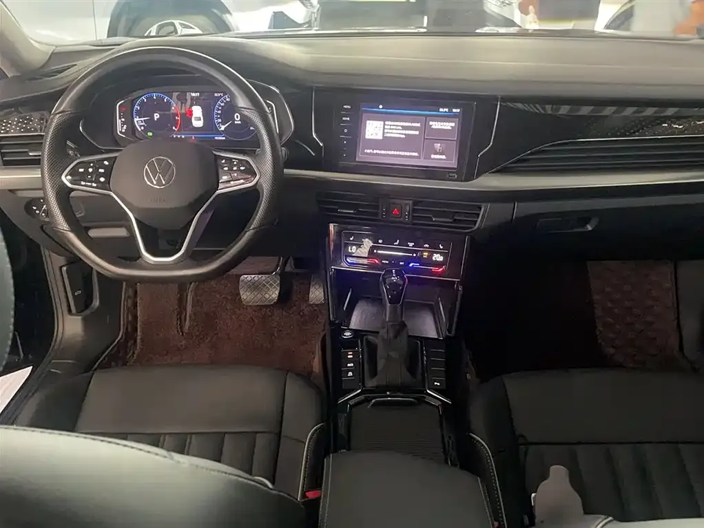 Volkswagen Passat — фото 10