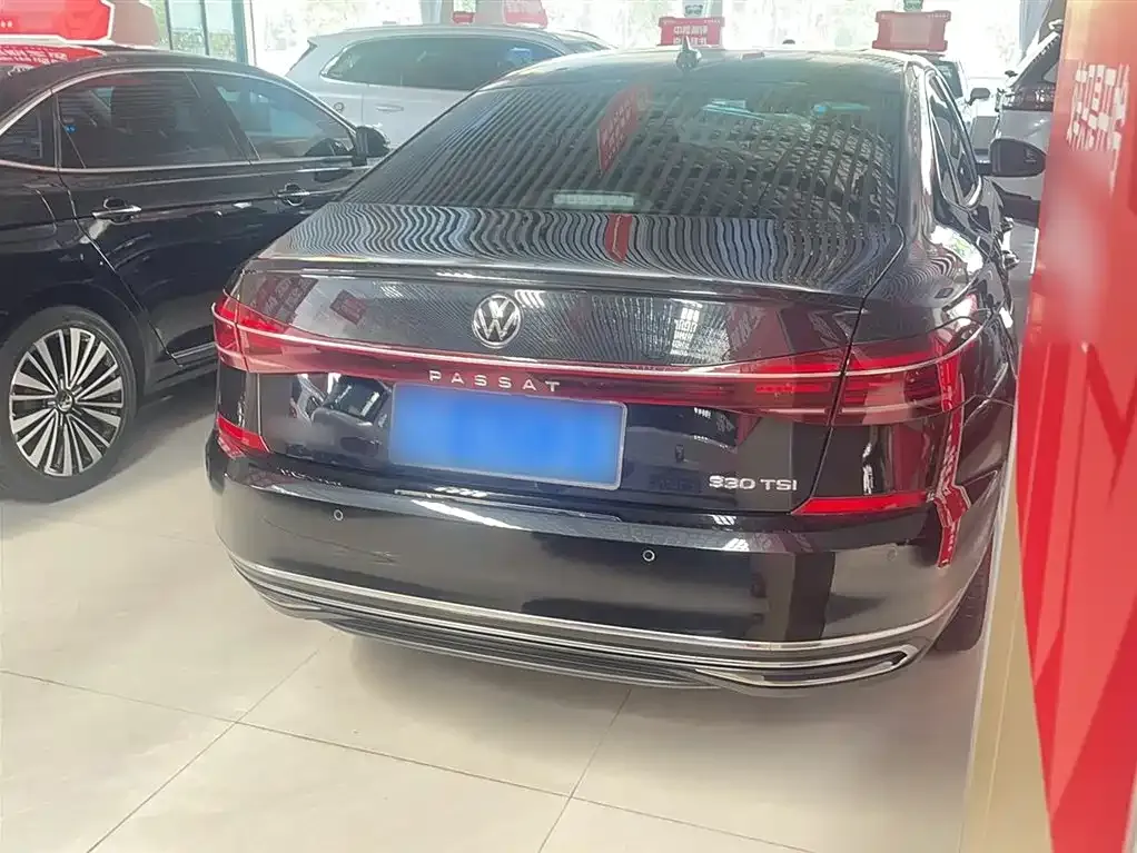 Volkswagen Passat — фото 6