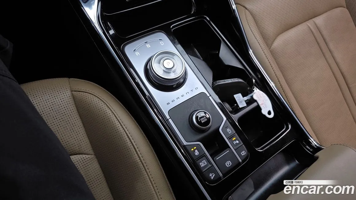 Kia Sorento — фото 9