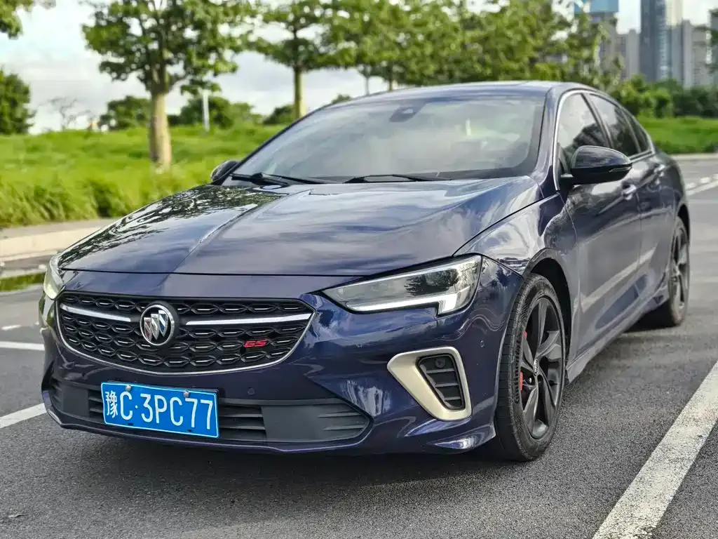 Buick Regal — фото 1