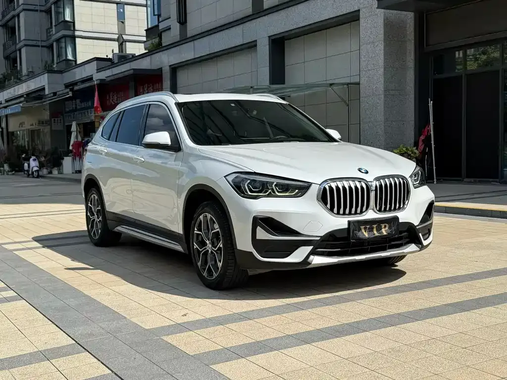 BMW X1 — фото 1