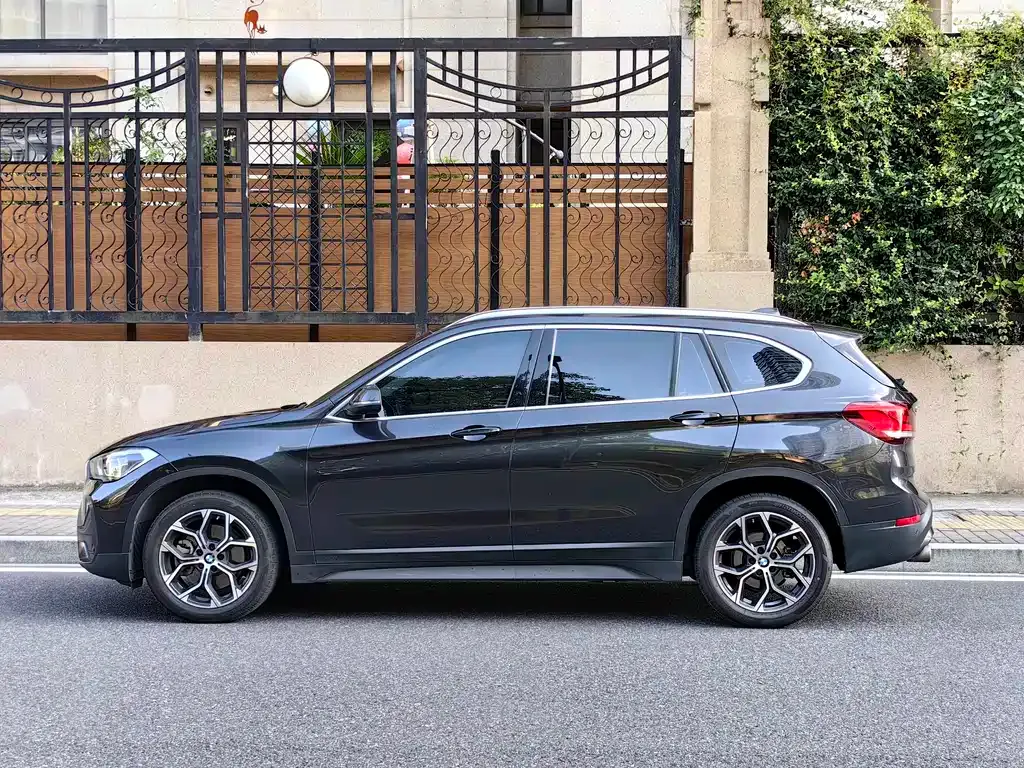 BMW X1 — фото 2