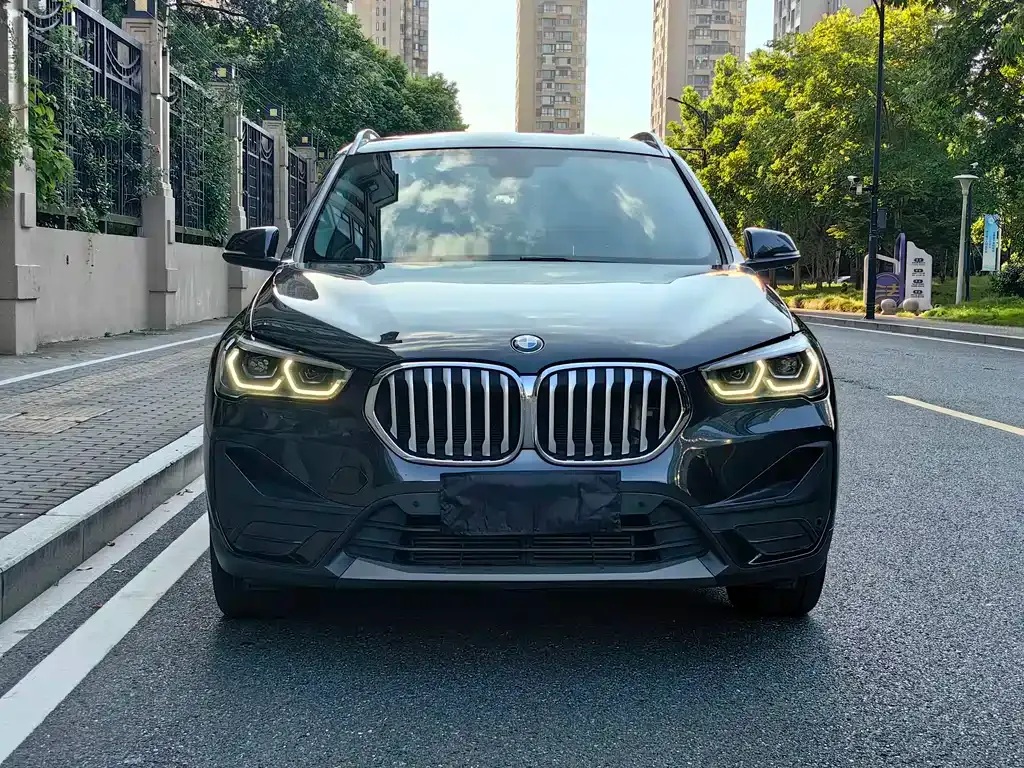 BMW X1 — фото 7