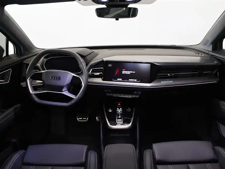 Audi Q4 e-tron — фото 9