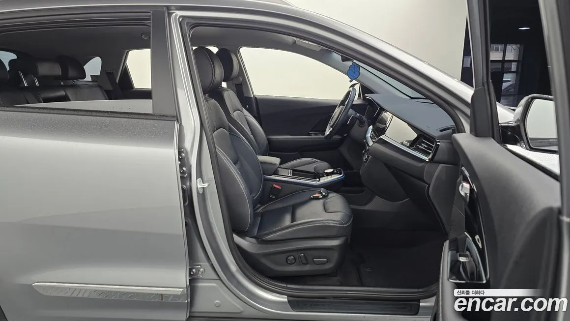 Kia Niro — фото 10
