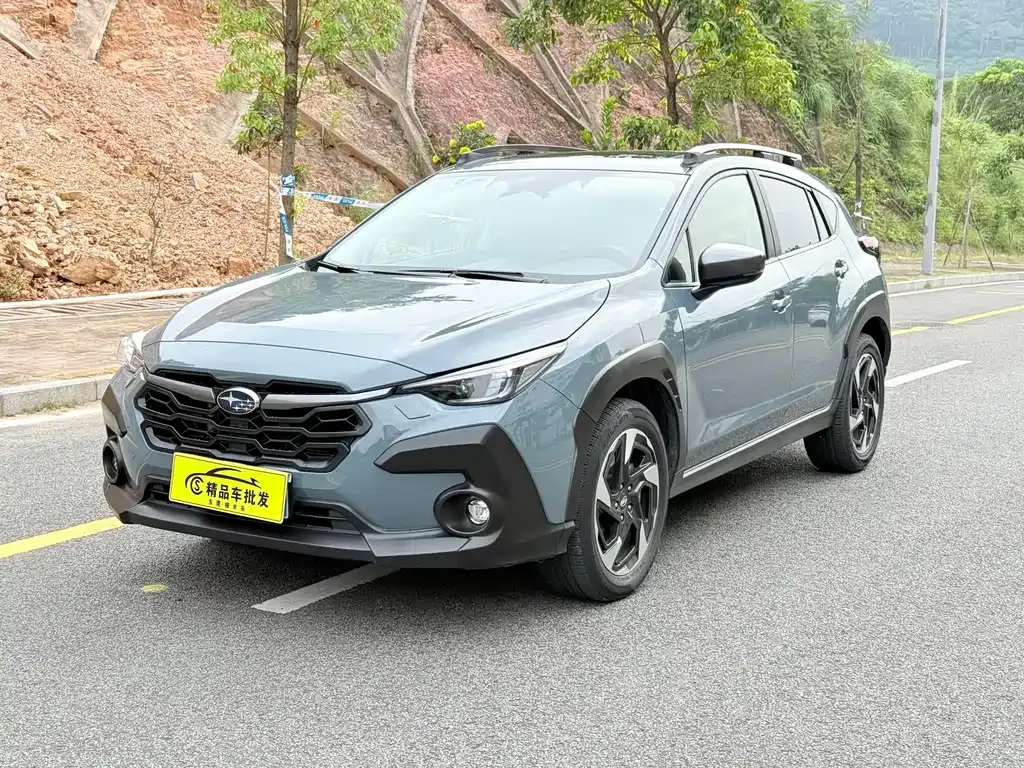 Subaru Crosstrek — фото 1