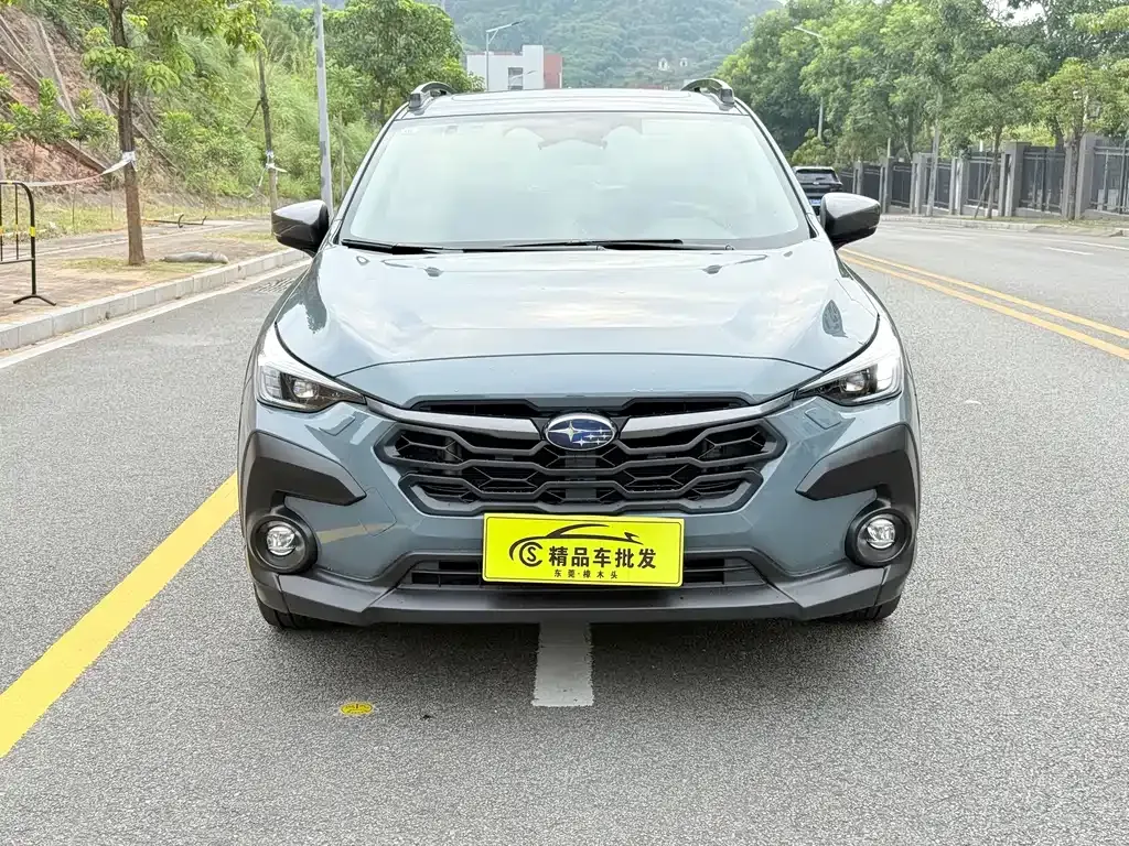 Subaru Crosstrek — фото 2