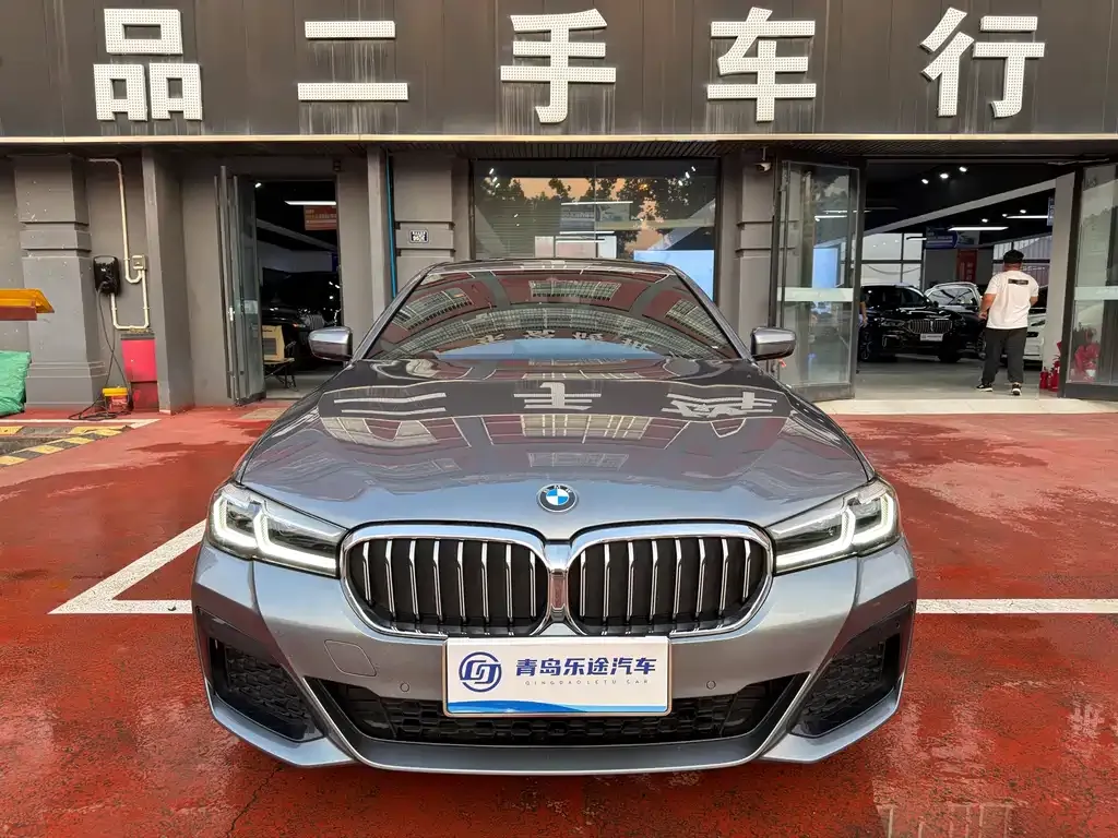 BMW 5 Series (Import) — фото 2