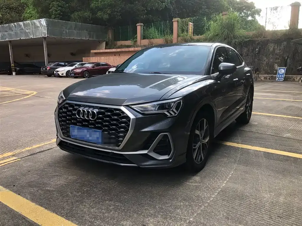 Audi Q3 Sportback — фото 1