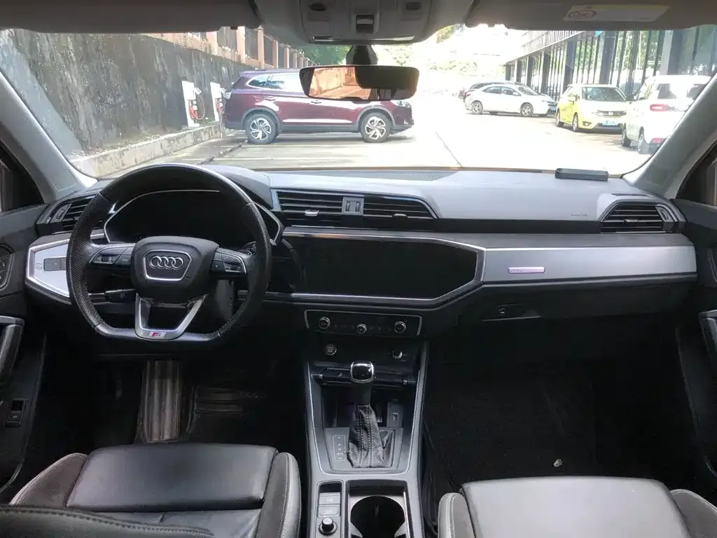 Audi Q3 Sportback — фото 3