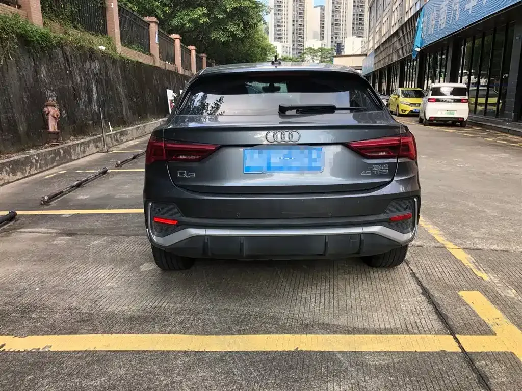 Audi Q3 Sportback — фото 7