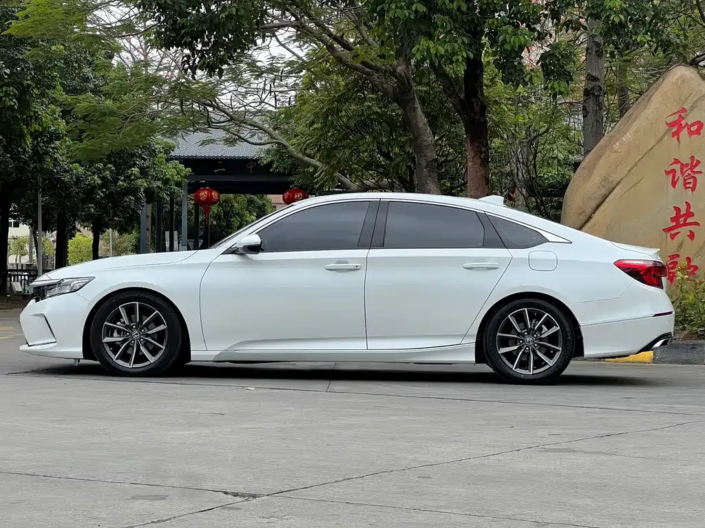 Honda Inspire — фото 4