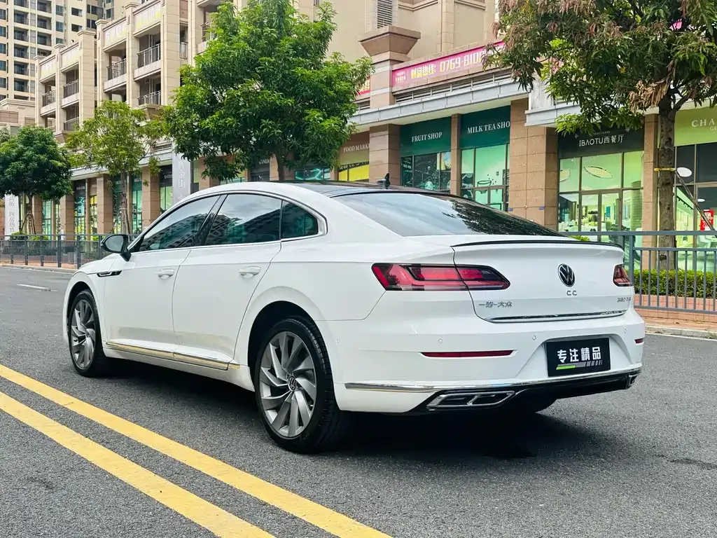 Volkswagen CC — фото 7