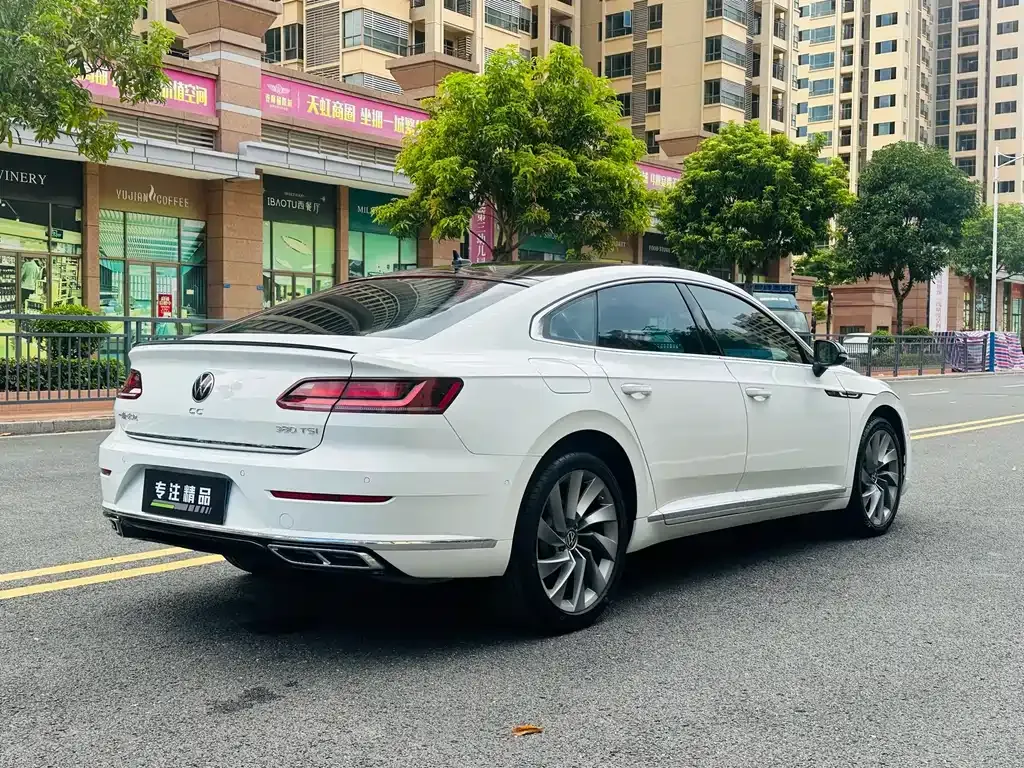 Volkswagen CC — фото 9