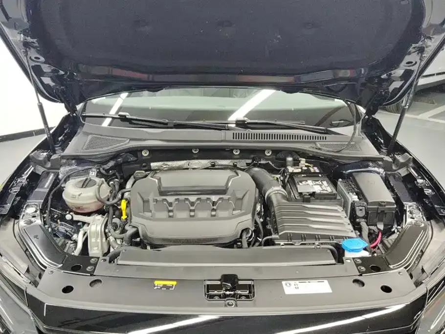Volkswagen Passat — фото 10