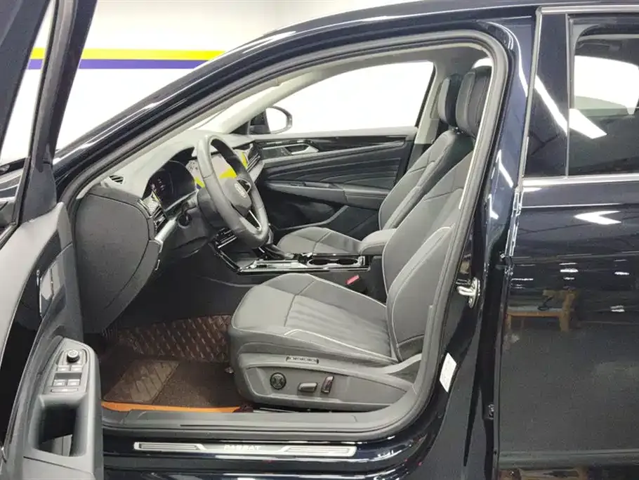 Volkswagen Passat — фото 9