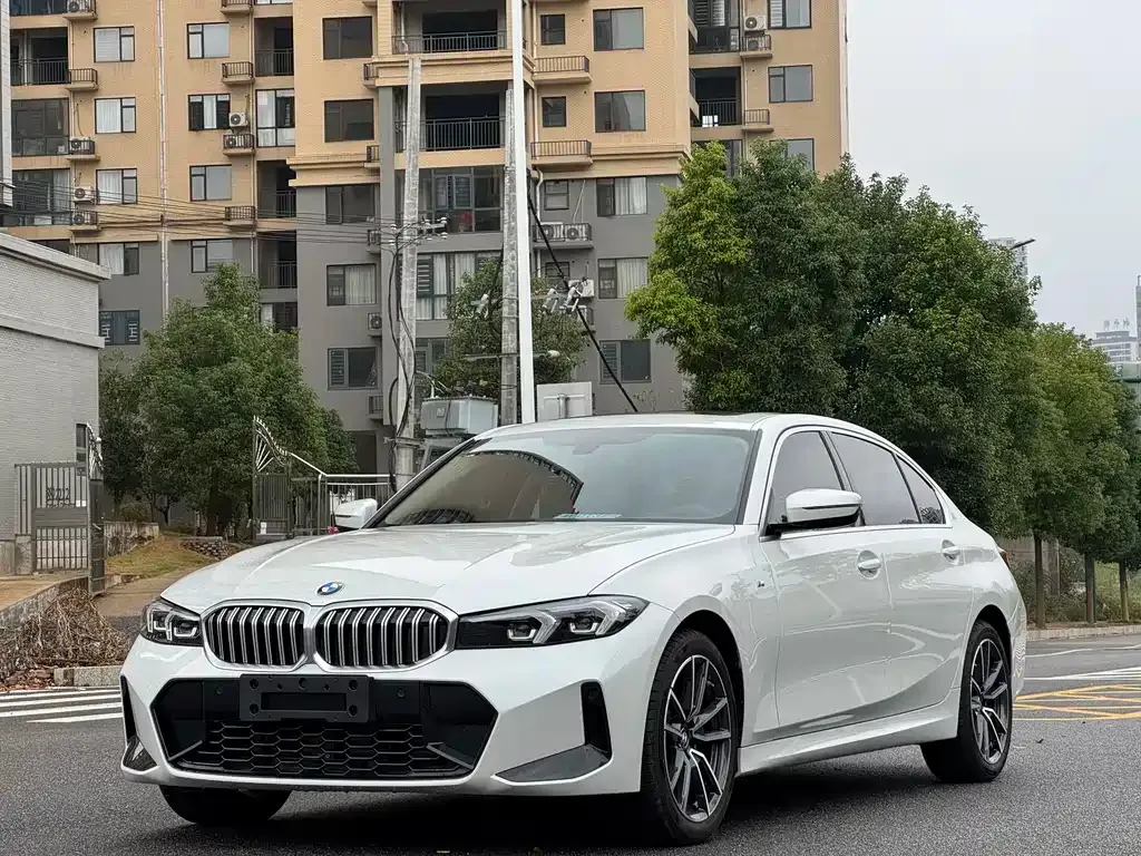 BMW 3 Series — фото 1