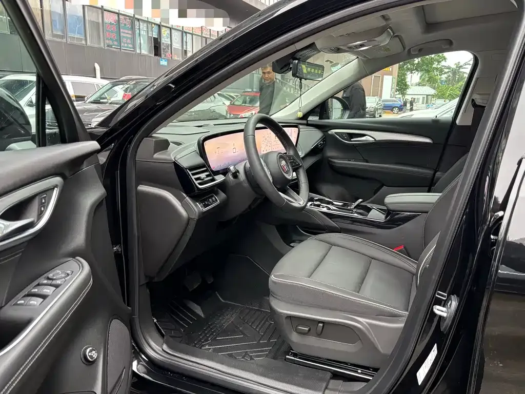 Buick Envision Plus — фото 4