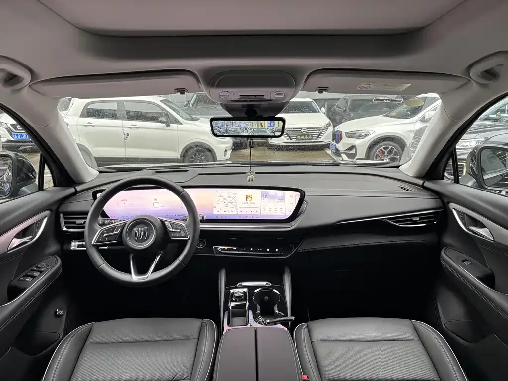 Buick Envision Plus — фото 6