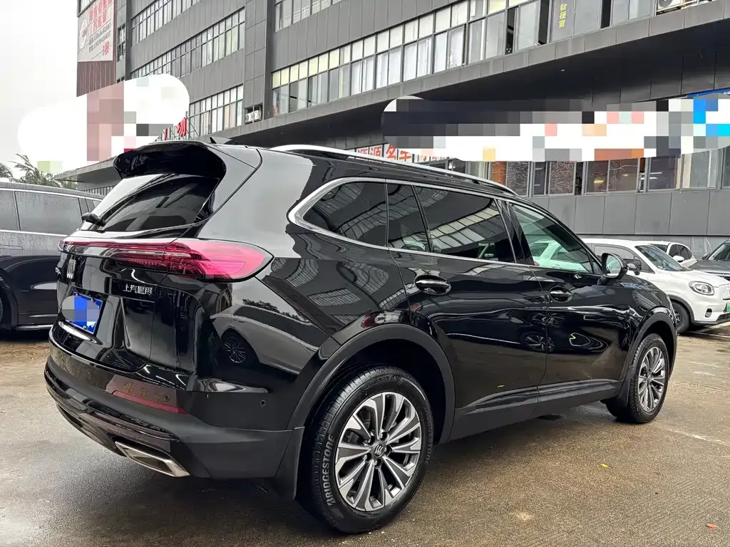 Buick Envision Plus — фото 9