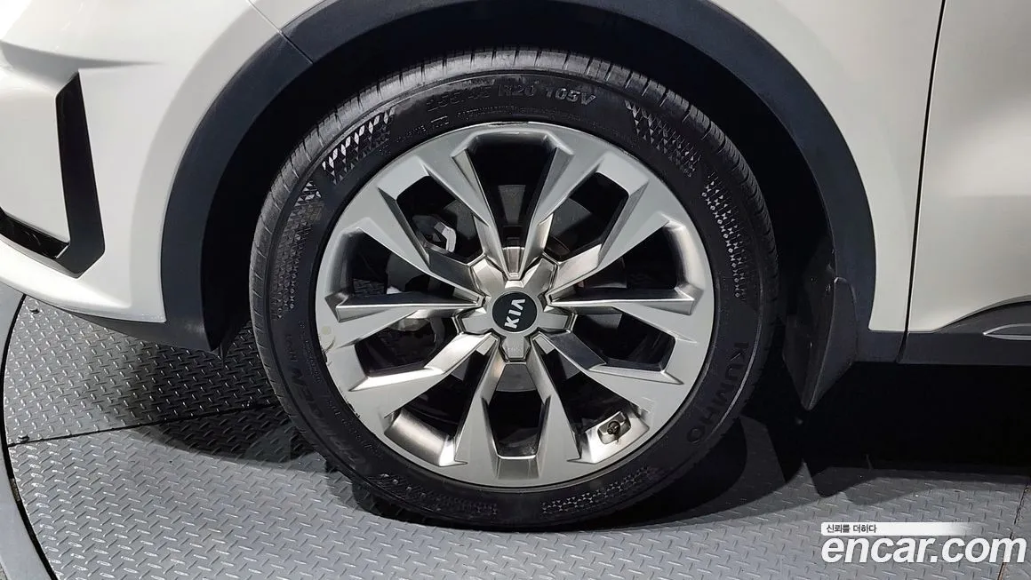 Kia Sorento — фото 5