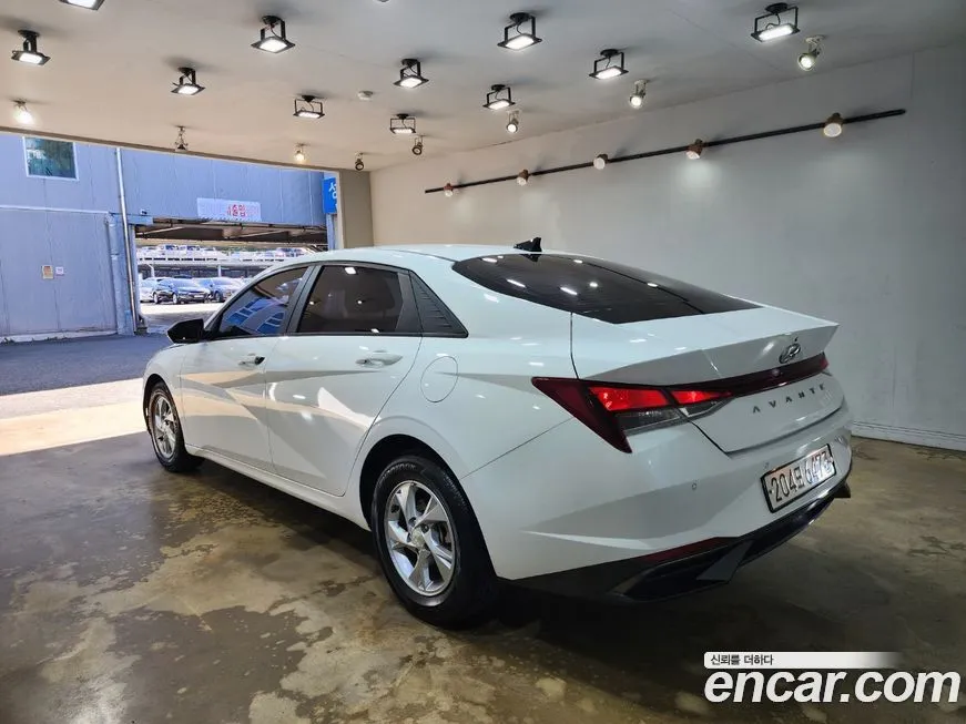 Hyundai AVANTE — фото 5