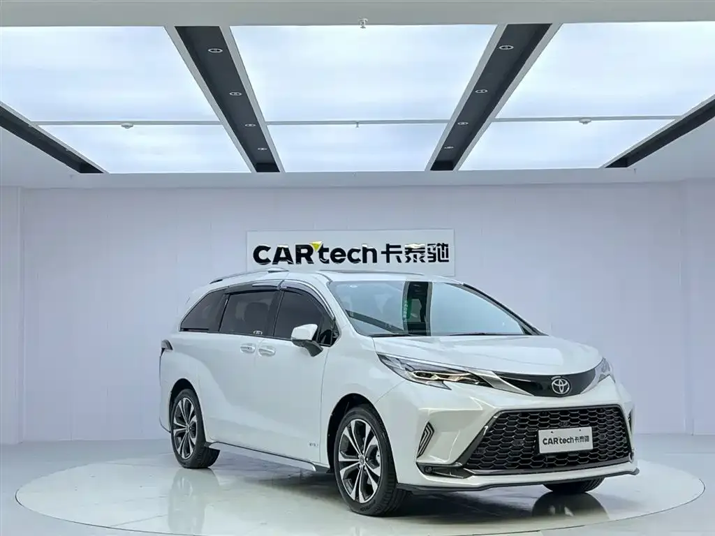 Toyota Granvia — фото 7