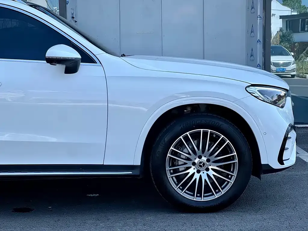 Mercedes-Benz GLC — фото 9